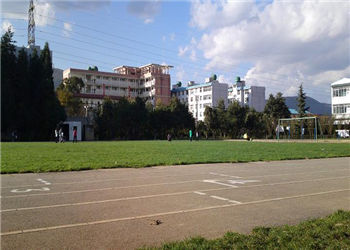 昆明卫生学院2019年三年制普通中专报读指南