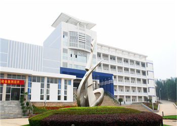 昆明商务信息学校2018年普通中专招生对象