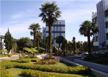 云南经贸外事学校2019年三年制中专招生简章