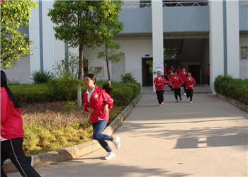 曲靖财经职业学校2018年三年制中专报名须知