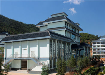 昆明卫生职业学院2019年中高考招生信息