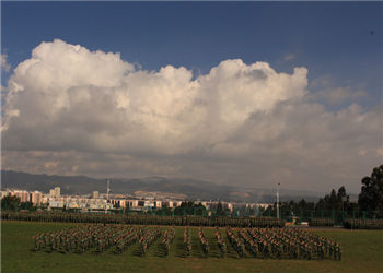 昆明医药卫生职业学院2020年三年制中专招生咨询方式