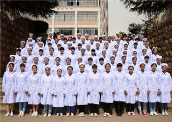 云南中医院中等专业学校2020年普通中专报名电话