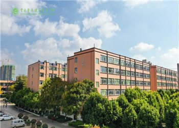 昆明健康职业学院2021年三年制中专重点招生计划