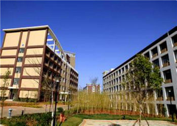 云南商务职业学院2022年初中起点招生专业(图1)