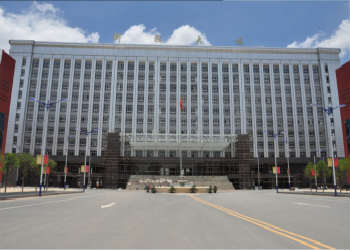 麒麟职业技术学校2023年普通中专报名电话(图1)