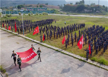 文山农校2023年三年制中专怎么报名(图1)