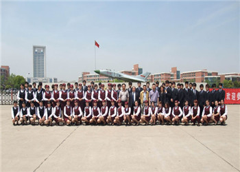 曲靖麒麟职业教育集团2024年普通中专招生电话