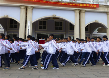 曲靖工商职业技术学校2025年中专招生录取分数线