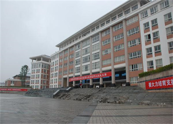 云南工业技师学院2025年中专招生政策