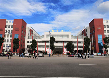 曲靖护理学校2025年中专免学费政策