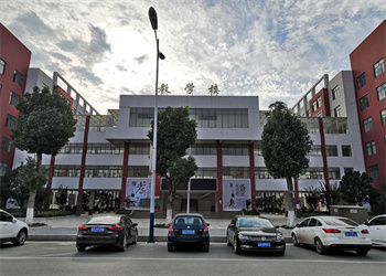 云南中专招生网2025年曲靖幼儿师范学校招生计划