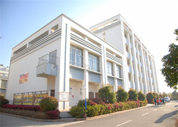 曲靖财经学校2026年中专招生电话 曲靖财经学校2026年中专招生电话