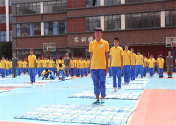 云南省电子信息高级技工学校2026年中专报名流程 云南省电子信息高级技工学校2026年中专报名流程